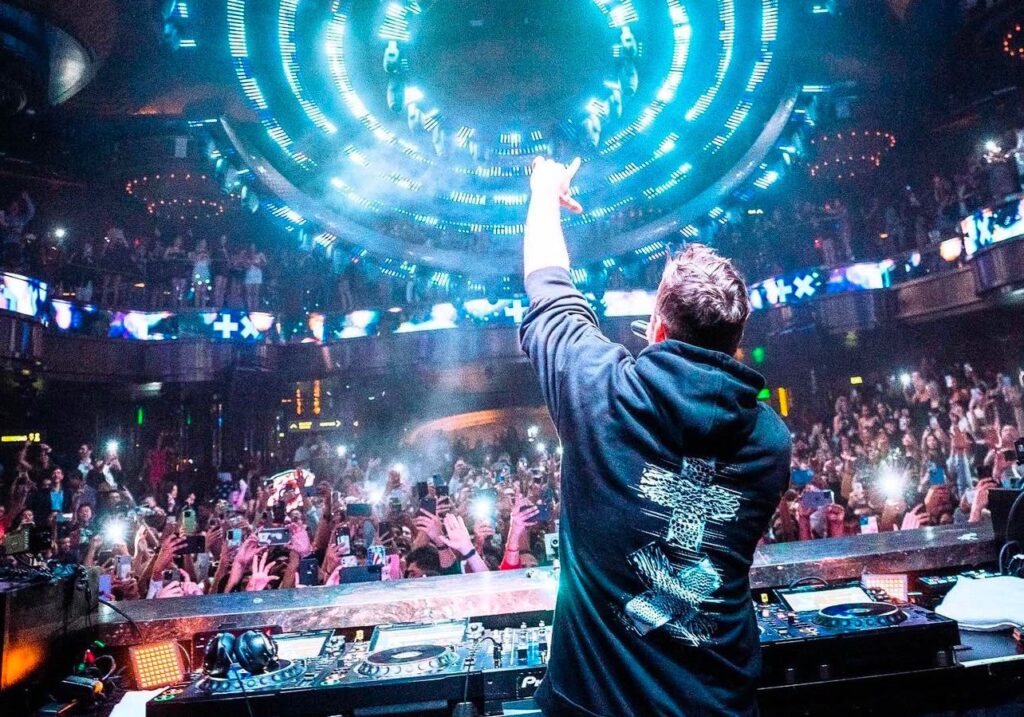 Omnia Nightclub Las Vegas Martin Garrix #1 in America DJ performance